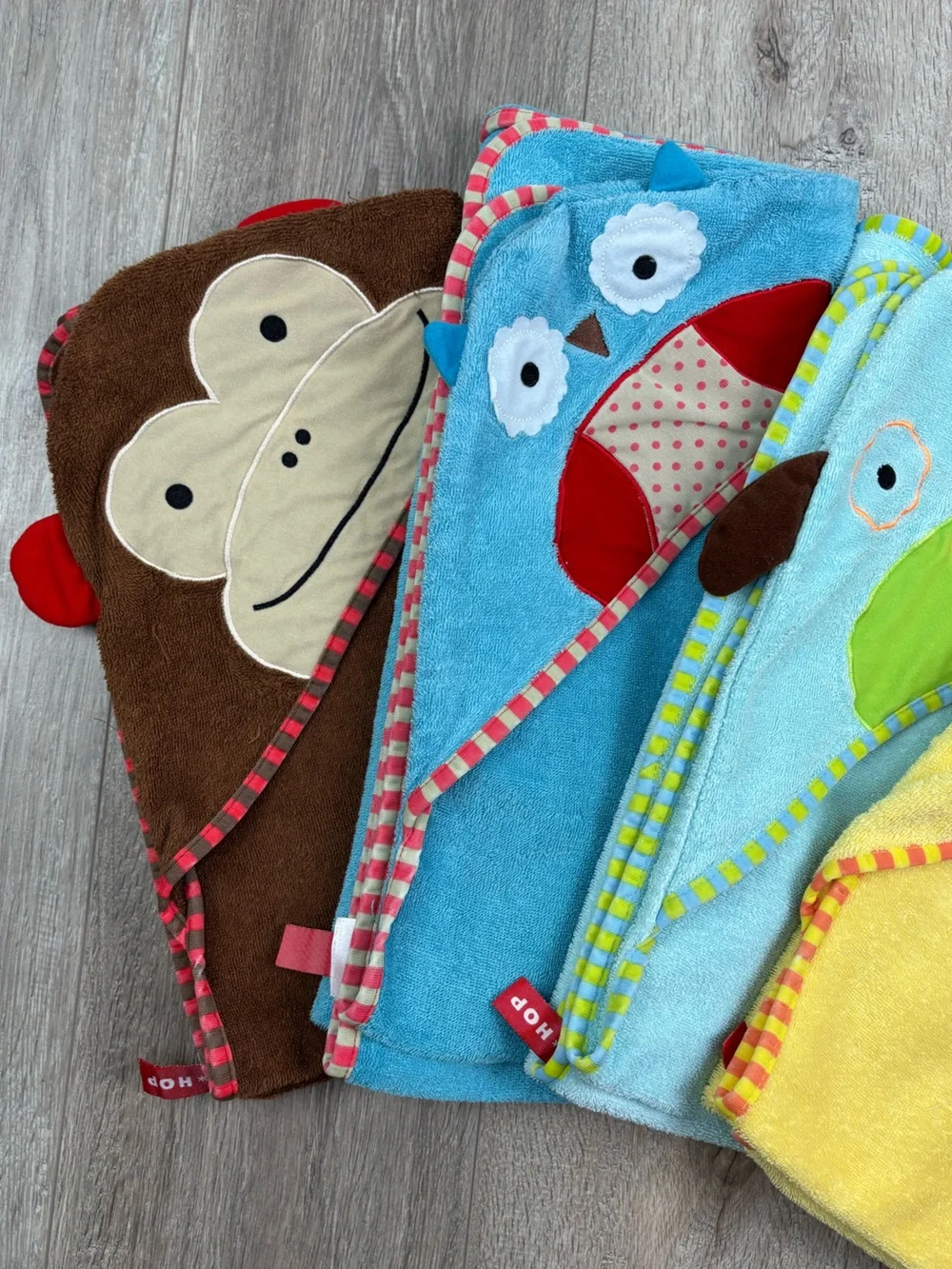 (4) Skip Hop Towel Lot Monkey Dog Duck Owl Skip Hop Hooded Towel